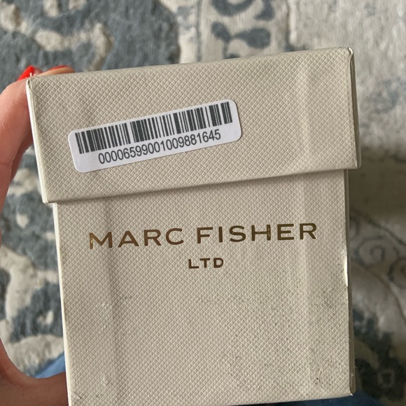 Marc Fisher slides size 7 - Picture 5 of 5